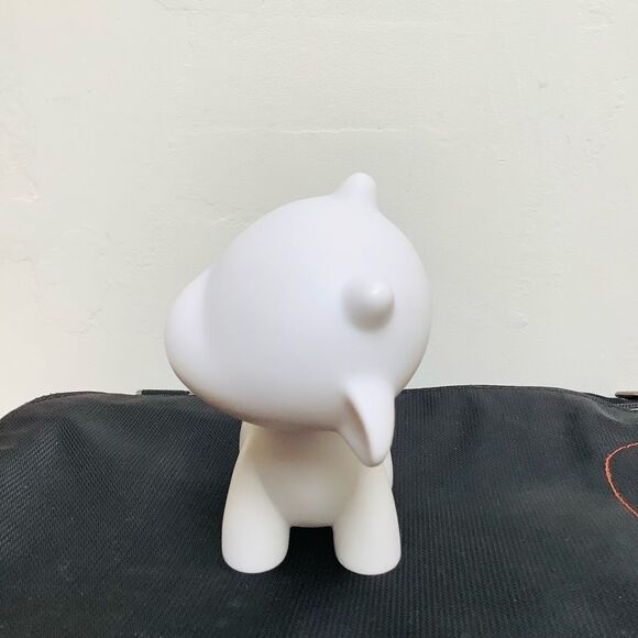 Vintage Kidrobot Munnyworld Raffy Figure OG
4 inch original GIFT - Picture 2 of 6